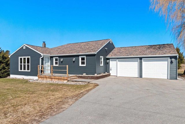 7838 N BROWN COUNTY LINE ROAD, Pulaski, WI 54162