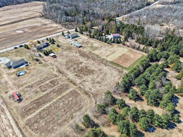 7838 N BROWN COUNTY LINE ROAD, Pulaski, WI 54162