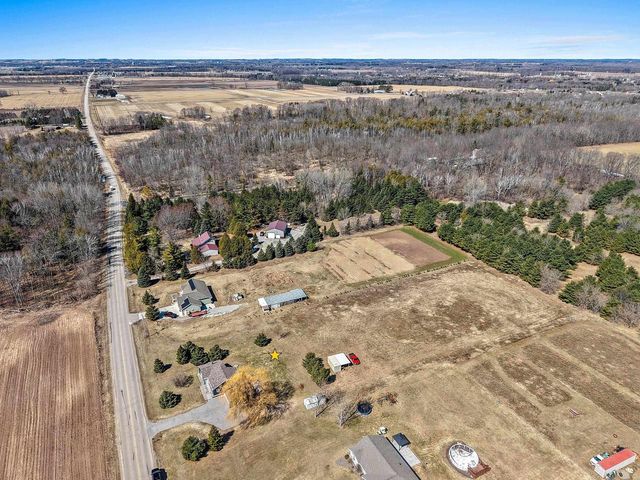 7838 N BROWN COUNTY LINE ROAD, Pulaski, WI 54162