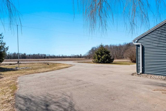 7838 N BROWN COUNTY LINE ROAD, Pulaski, WI 54162