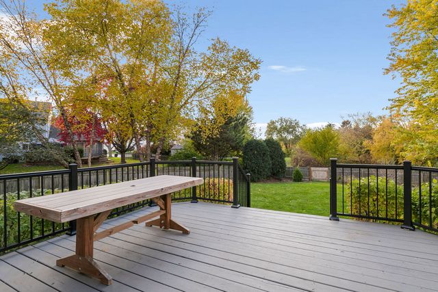 344 Rock Hall Circle, Grayslake, IL 60030