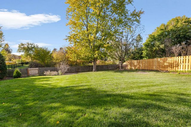 344 Rock Hall Circle, Grayslake, IL 60030