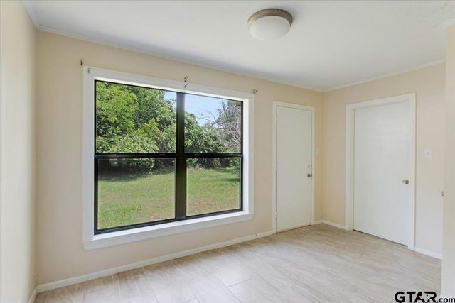 104 Mackinnon, Mount Pleasant, TX 75455