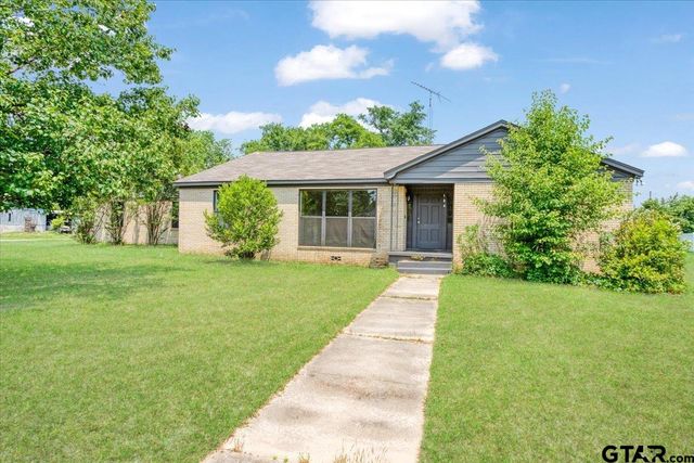 104 Mackinnon, Mount Pleasant, TX 75455