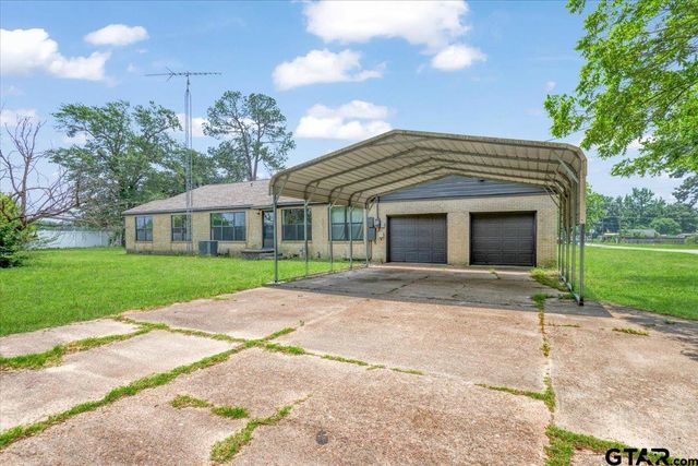104 Mackinnon, Mount Pleasant, TX 75455