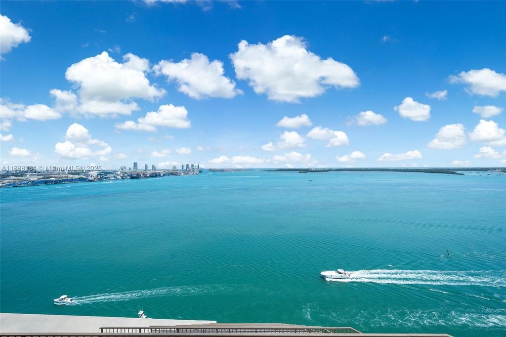 520 Brickell Key Drive UPH-03, Miami, FL 33131