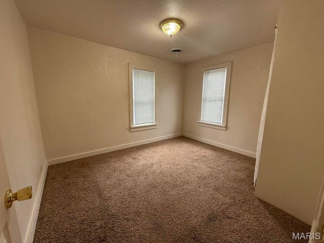 609 First Street, Houston, MO 65483