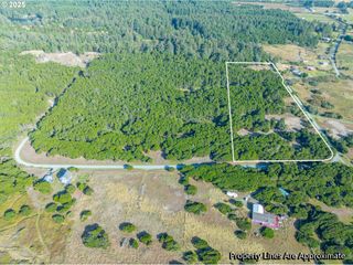 3 Lower Fourmile 1302, Bandon, OR 97411