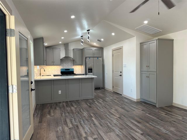 5803 E Greencraig Drive E, Houston, TX 77035