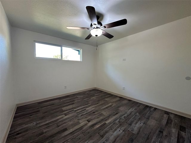 5803 E Greencraig Drive E, Houston, TX 77035