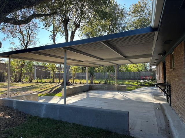 5803 E Greencraig Drive E, Houston, TX 77035