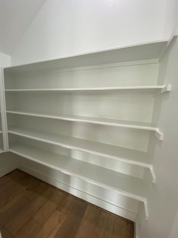 303 Queen Sude Lane, Houston, TX 77091