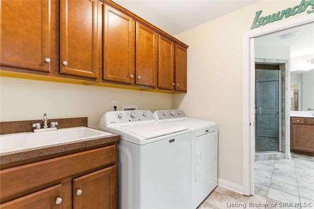 2685 Crescent Hill Drive NE, Corydon, IN 47112