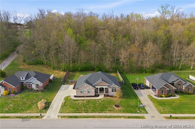 2685 Crescent Hill Drive NE, Corydon, IN 47112