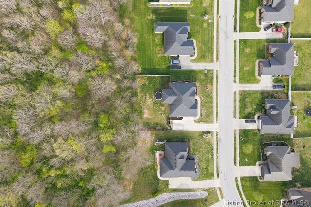 2685 Crescent Hill Drive NE, Corydon, IN 47112