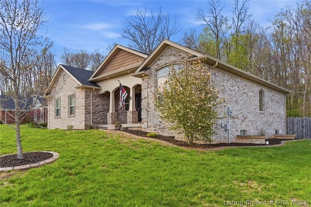2685 Crescent Hill Drive NE, Corydon, IN 47112