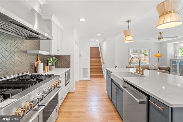 504 KENTUCKY AVE, Alexandria, VA 22305