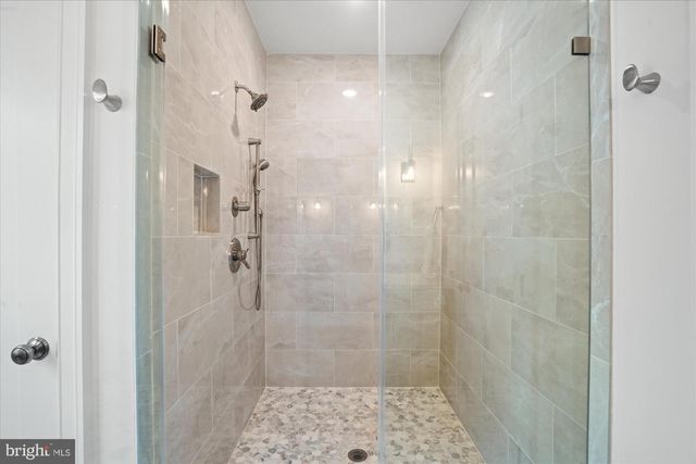 504 KENTUCKY AVE, Alexandria, VA 22305