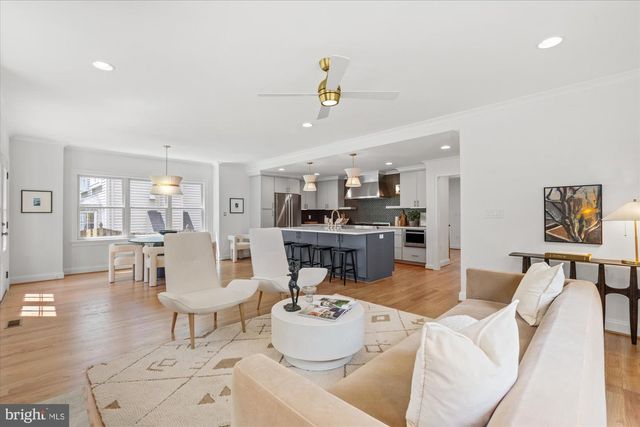 504 KENTUCKY AVE, Alexandria, VA 22305