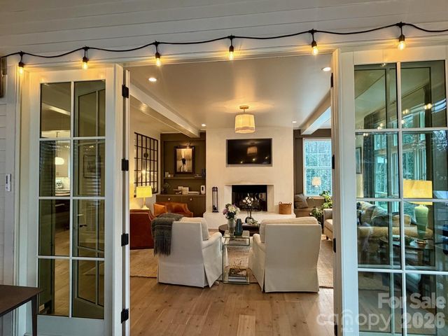 4014 Melchor Avenue, Charlotte, NC 28211