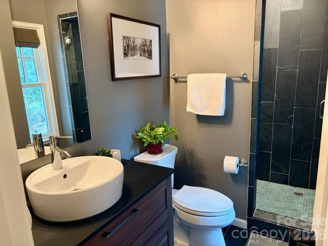 4014 Melchor Avenue, Charlotte, NC 28211