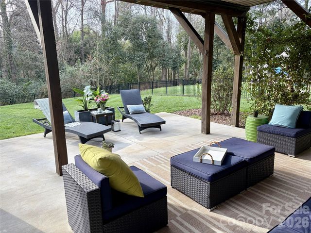 4014 Melchor Avenue, Charlotte, NC 28211