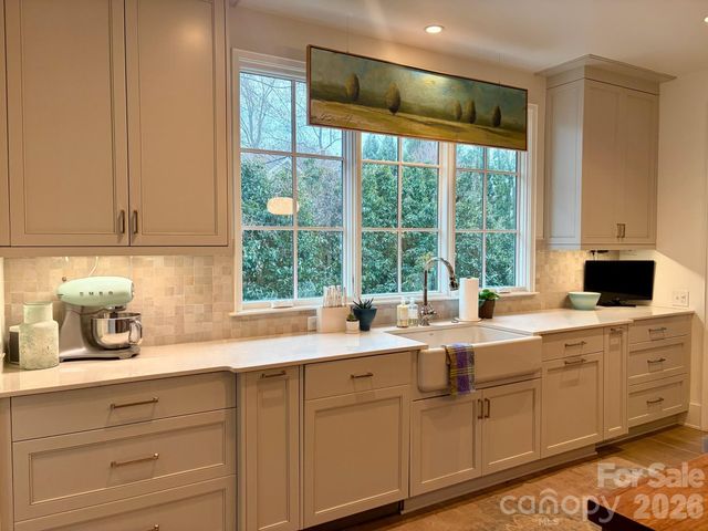 4014 Melchor Avenue, Charlotte, NC 28211