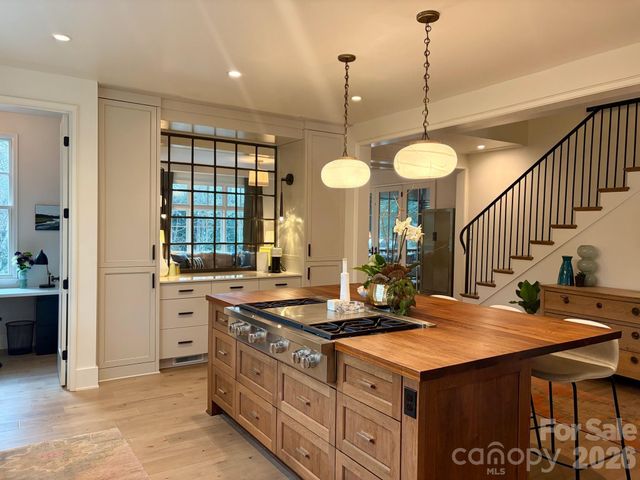 4014 Melchor Avenue, Charlotte, NC 28211