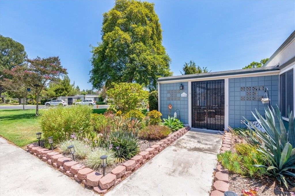 534 Via Estrada B, Laguna Woods, CA 92637 — exterior