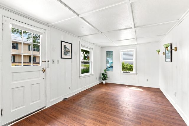 31 Perkins St, Quincy, MA 02169