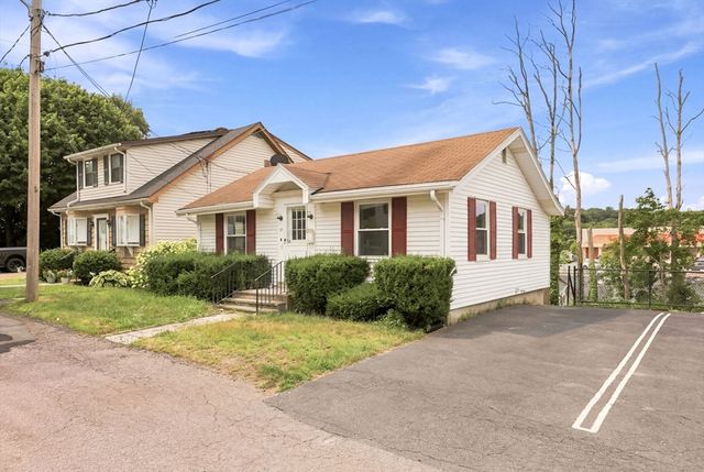 31 Perkins St, Quincy, MA 02169