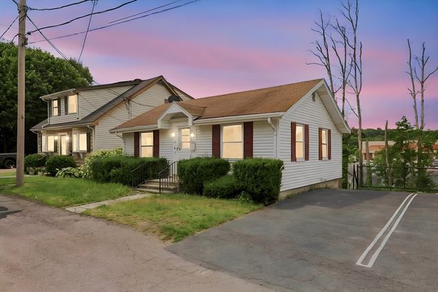 31 Perkins St, Quincy, MA 02169