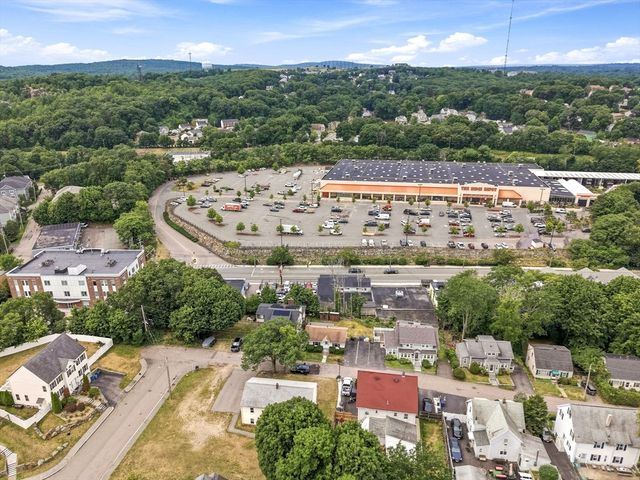 31 Perkins St, Quincy, MA 02169