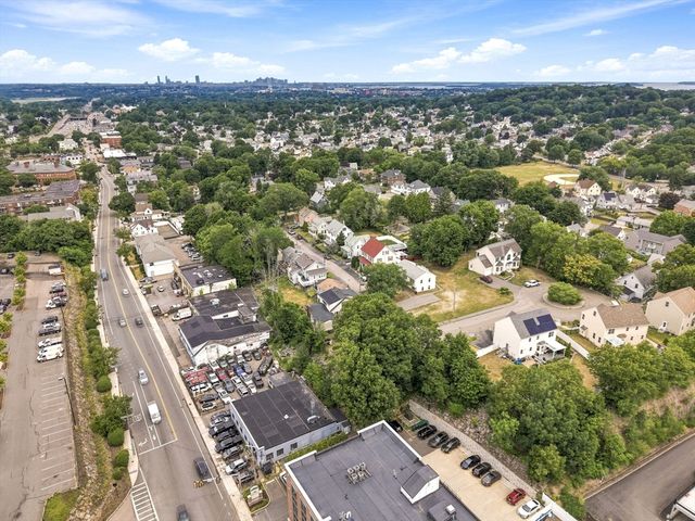 31 Perkins St, Quincy, MA 02169