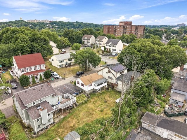 31 Perkins St, Quincy, MA 02169