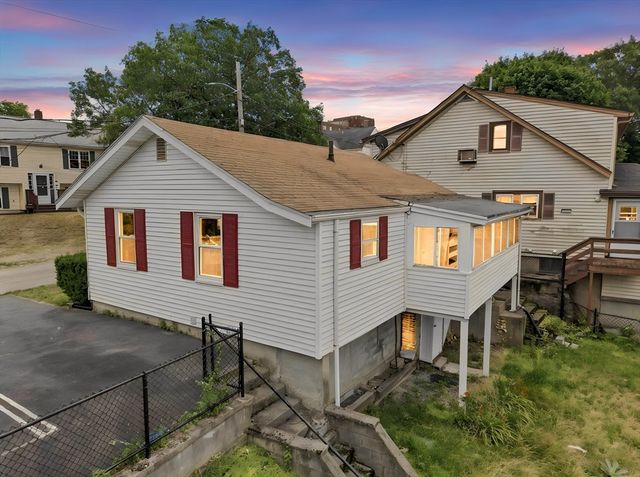 31 Perkins St, Quincy, MA 02169