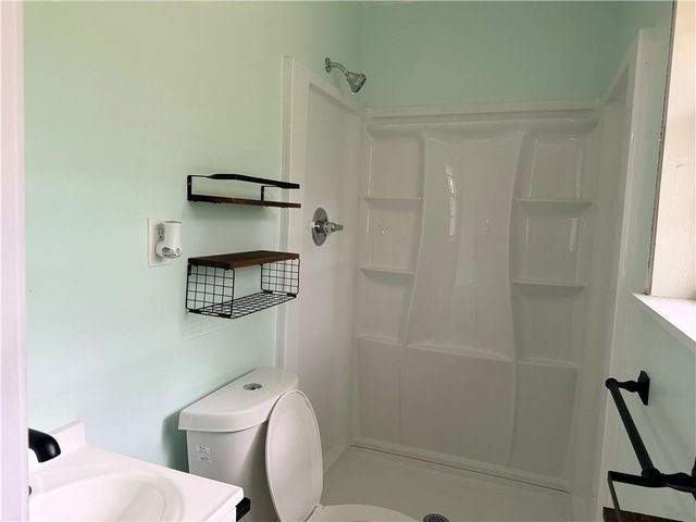 412 E Mcintosh Road, Griffin, GA 30223