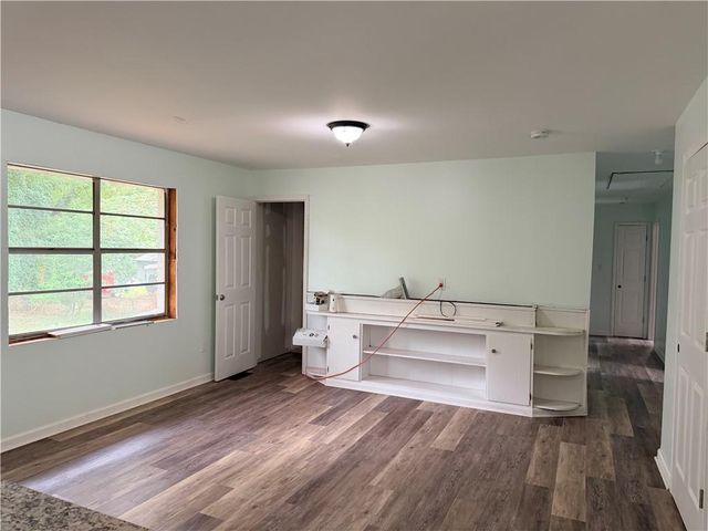 412 E Mcintosh Road, Griffin, GA 30223