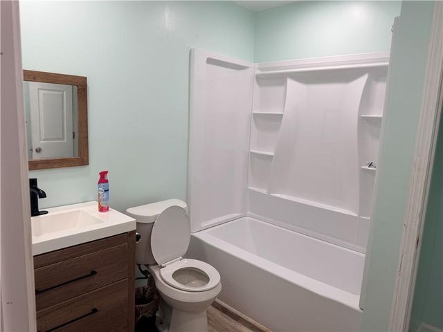 412 E Mcintosh Road, Griffin, GA 30223