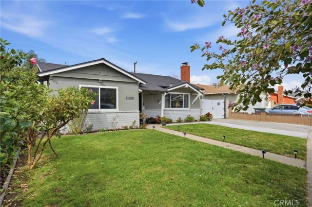 21235 Oakfort Avenue, Carson, CA 90745