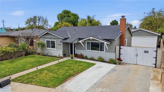 21235 Oakfort Avenue, Carson, CA 90745