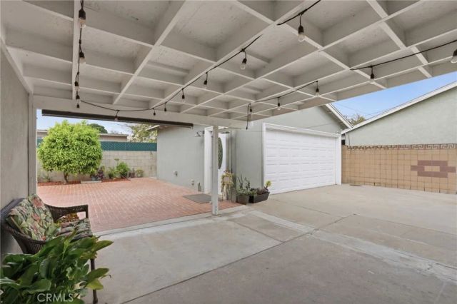21235 Oakfort Avenue, Carson, CA 90745