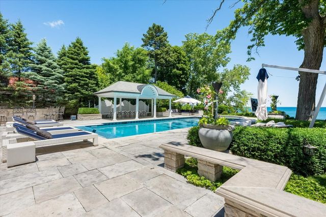 319 SHERIDAN Road, Winnetka, IL 60093