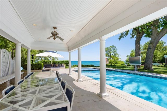 319 SHERIDAN Road, Winnetka, IL 60093