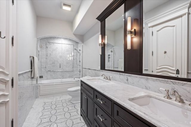 319 SHERIDAN Road, Winnetka, IL 60093