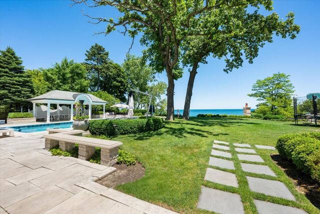 319 SHERIDAN Road, Winnetka, IL 60093