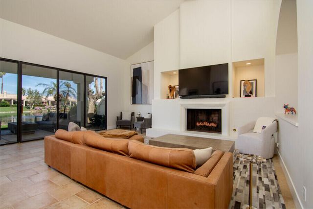 80671 Cherry Hills Drive, La Quinta, CA 92253