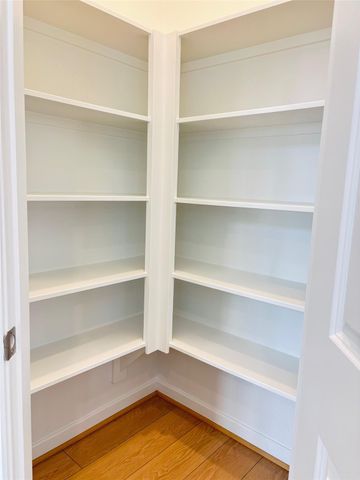 9714 Periwinkle Chase Drive, Richmond, TX 77407