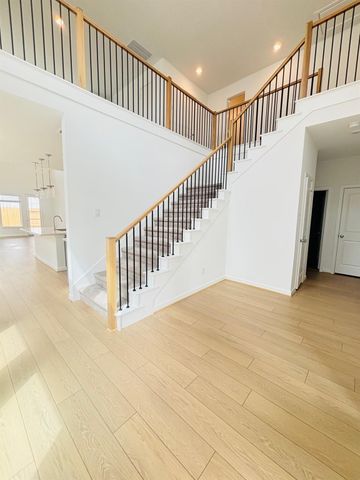 9714 Periwinkle Chase Drive, Richmond, TX 77407