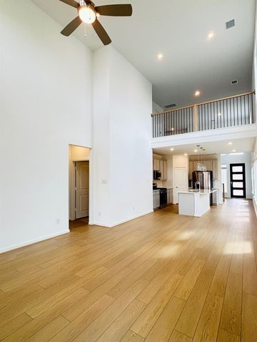 9714 Periwinkle Chase Drive, Richmond, TX 77407